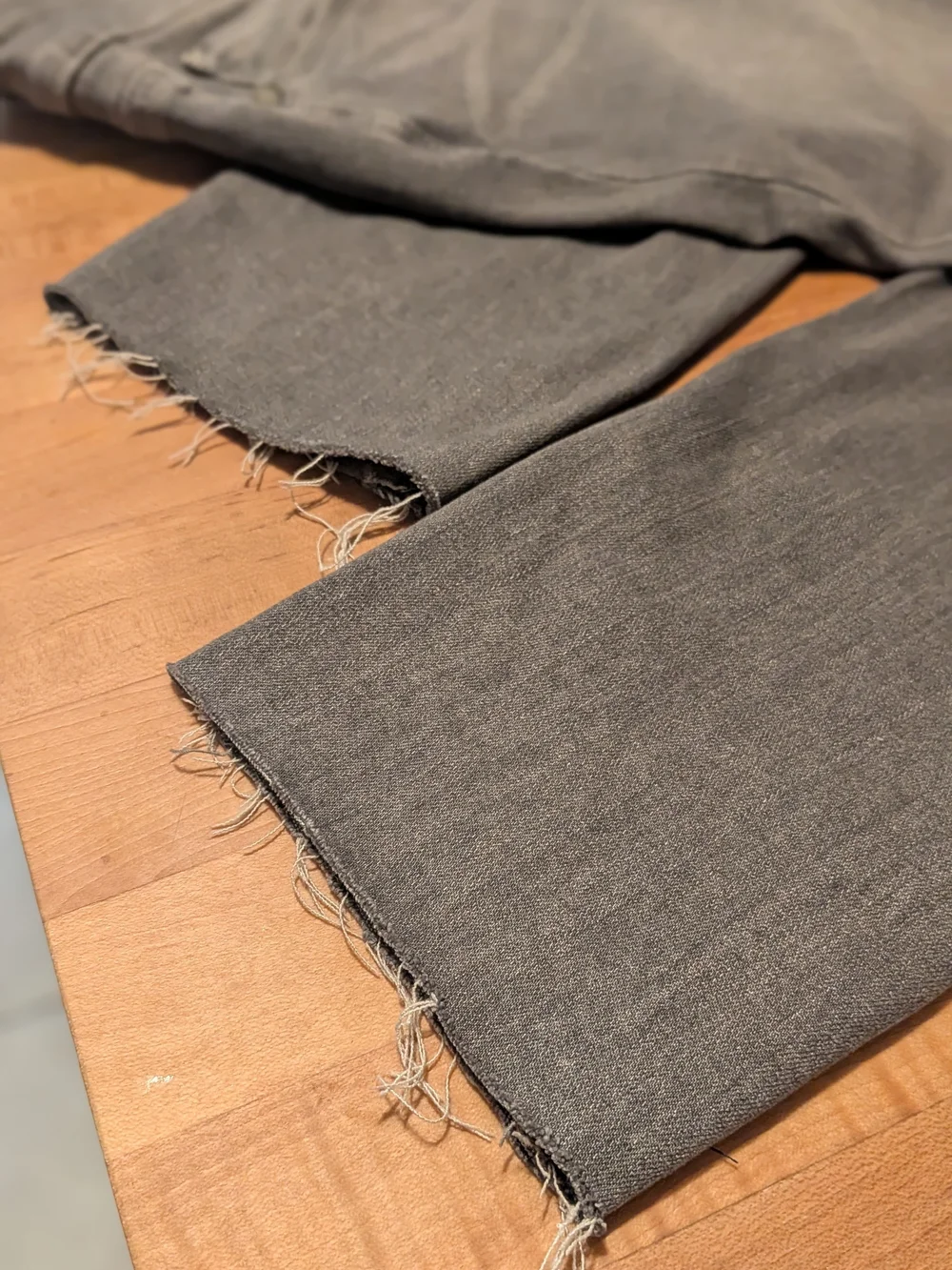 PAIGE Premium Denim Jeans Gray - Excellent Condition - Buttery Soft